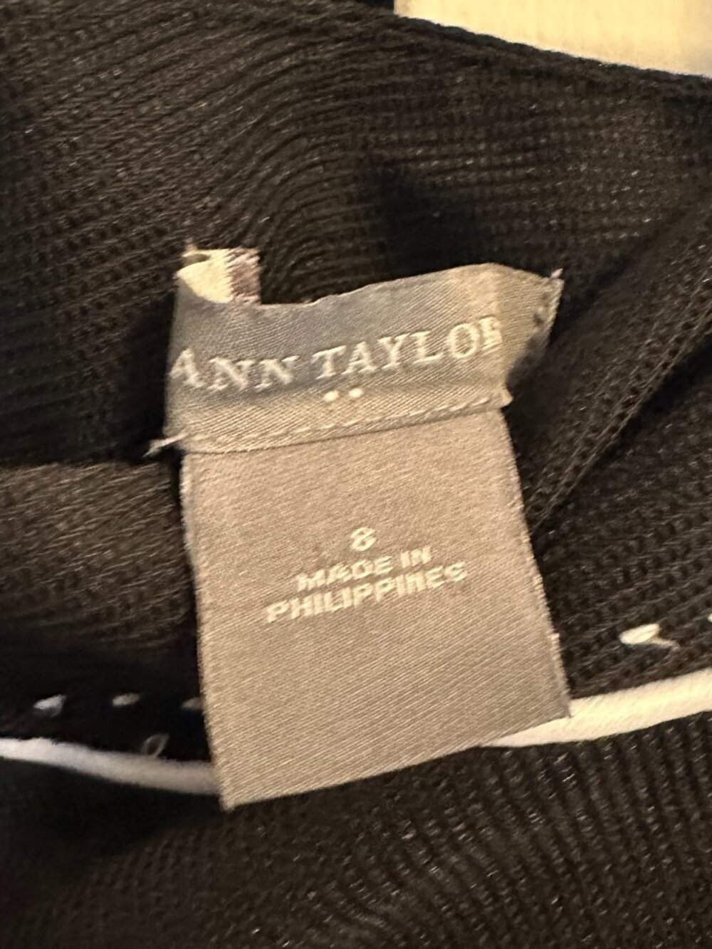 Ann Taylor Pencil Skirt - Picture 2 of 3